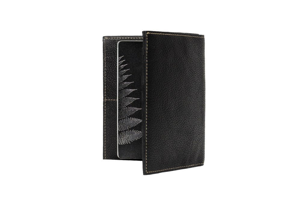 Riccardo Travel Wallet